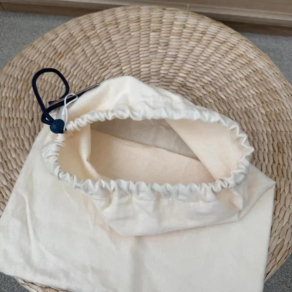 Bombas Sunday Slipper Drawstring Storage Bag | Cream Logo Pouch - Picture 4 of 4
